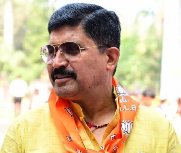 BJP के मीडिया प्रभाारी लोकेंद्र पराशर पर दर्ज हुई FIR