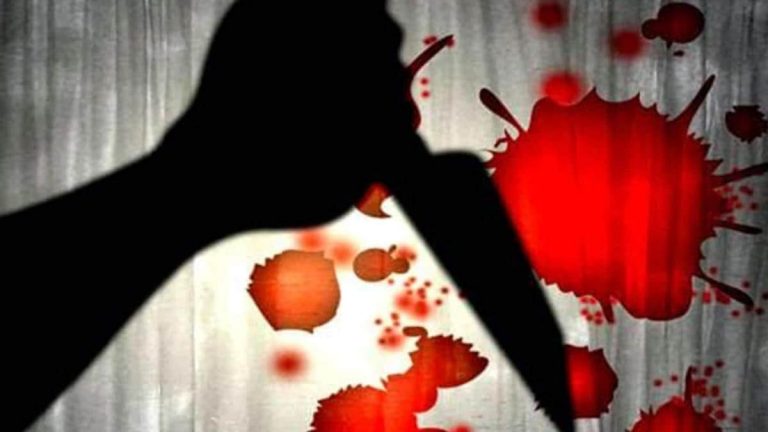 भतीजे ने दोस्त के साथ मिलकर चाचा और चाची और भाई बहन को चाक़ू से मारा