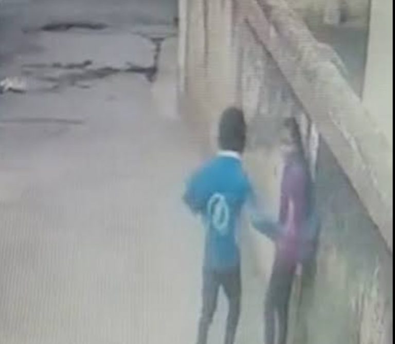 मनचले ने कोचिंग से लौट रही छात्रा के साथ की अश्लील हरकत