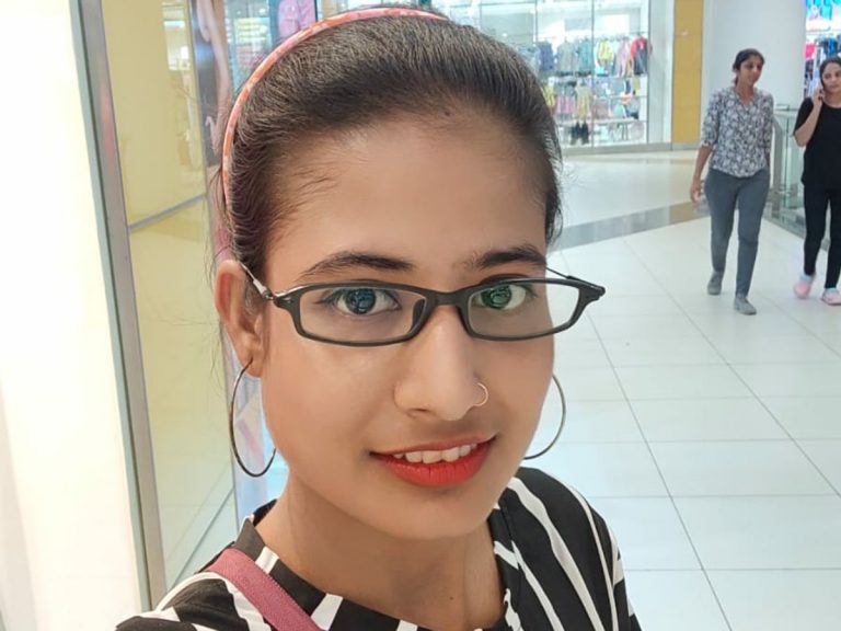 चाचा से हुआ विवाद, तो युवती ने लगाई फांसी