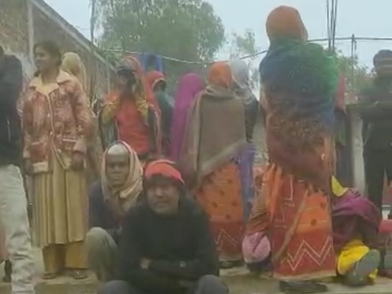 टीचर ने जलील किया, तो छात्र फांसी के फंदे पर झूला