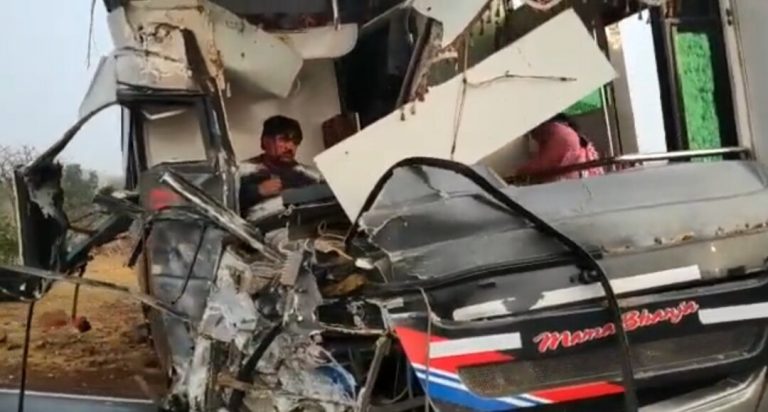 डंपर और बस की भिड़ंत में 1 लोग की हुई मौत