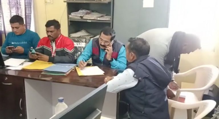 लोकायुक्त ने उपयंत्री को 15 हजार की रिश्वत लेते किया ट्रिप