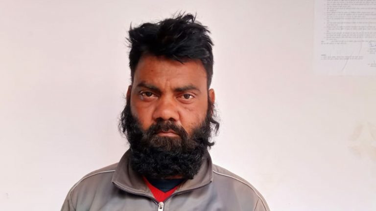 पुलिस ने गांजा तस्कर को दबोचा, 25 हजार का गांजा किया जप्त
