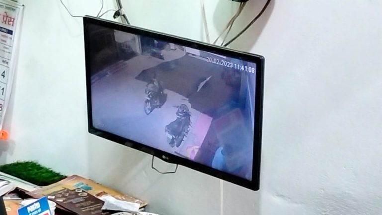व्यापारियों का एक किलो सोना लेकर कर्मचारी हुआ फरार, बाजार में सनसनी का माहौल
