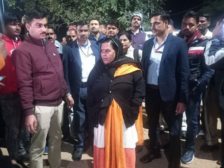पूर्व सीएम उमा भारती बोली- मैंने इस सरकार के लिए वोट मांगे मुझे फांसी पर लटकाओ
