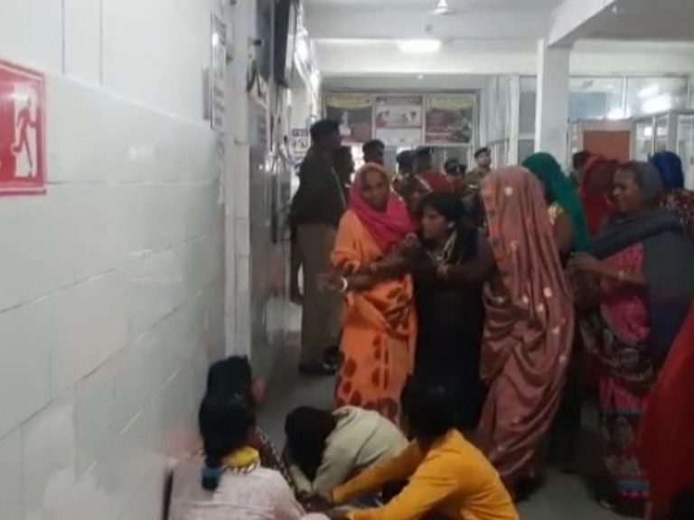 पुलिस को सुसाइड की सूचना देकर युवक ने फांसी लगाकर दी जान