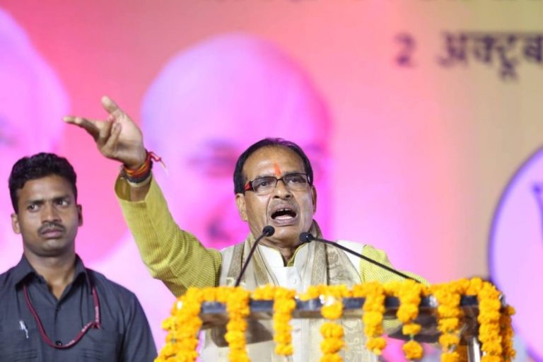 सीएम शिवराज बोले लाड़ली बहना को एक हजार रुपये देना फ्री में बांटने की योजना नहीं