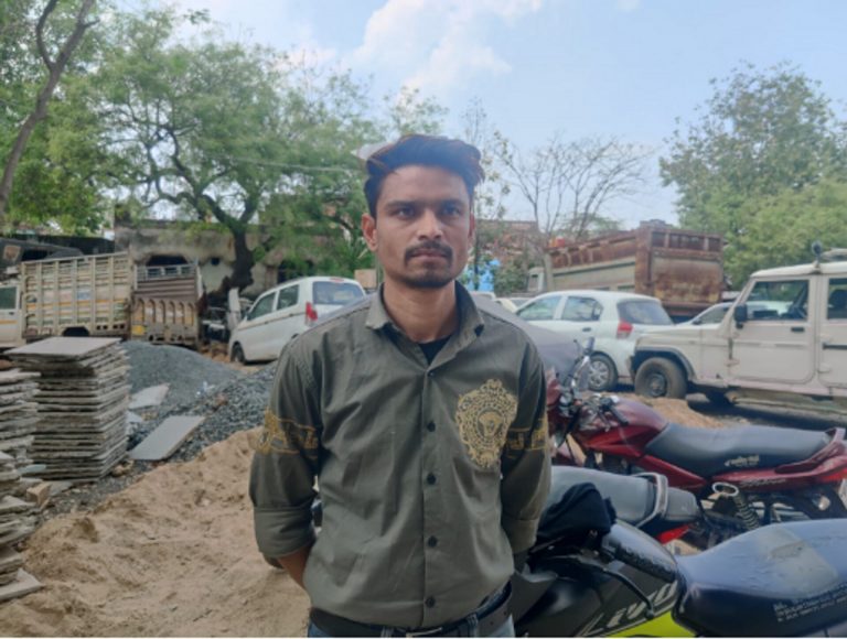 प्रेमी के साथ रफूचक्कर हुई नाबालिग विवाहिता