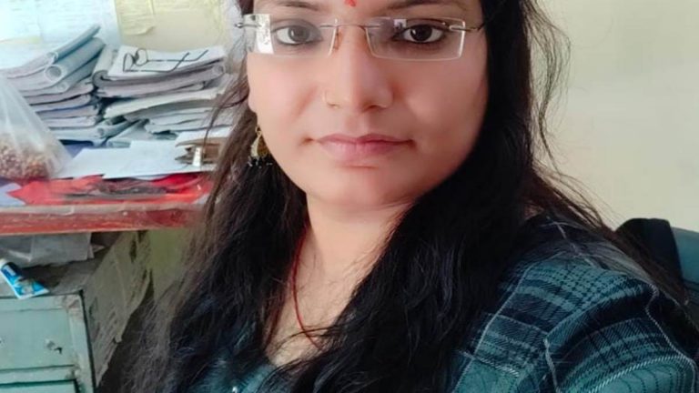 लोकायुक्त ने 25 हजार की रिश्वत लेते बीएमओ को पकड़ा 