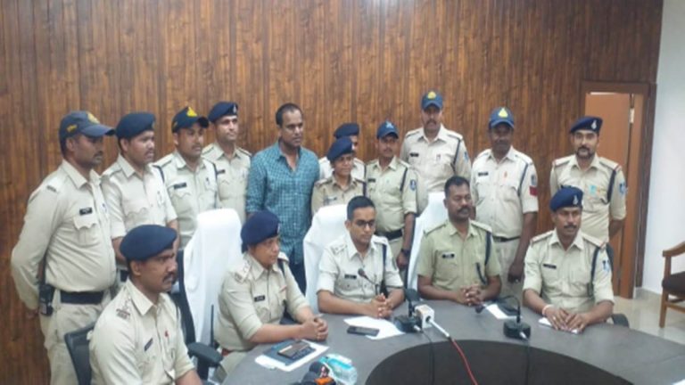 भांजी के साथ मामा ने पहले किया दुष्कर्म बेहोश हुई तो गला घोंटकर कर दी थी हत्या