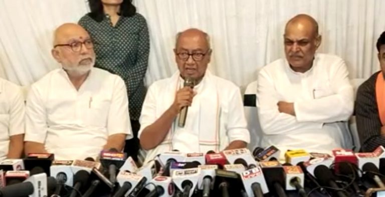 दिग्विजय सिंह से बोले- अदाणी पर सवाल उठाने को लेकर राहुल गांधी को निशाना बनाया