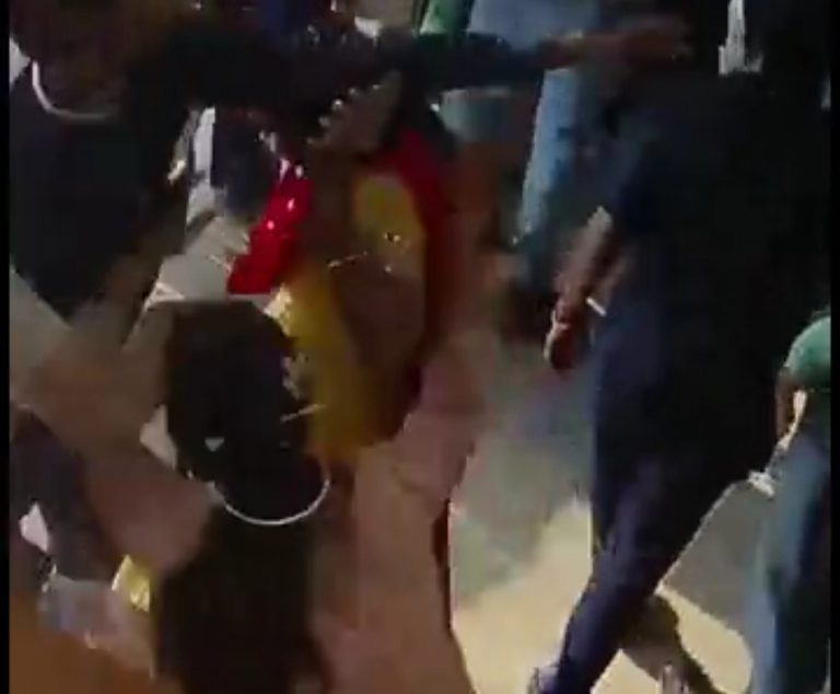 पैकेज से ज्यादा बिल को लेकर हुई मरीज और स्टाफ में मारपीट