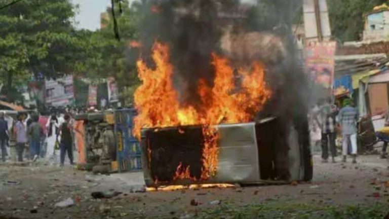 झारखंड में भड़की हिंसा, धारा 144 लागू, इंटरनेट भी बंद