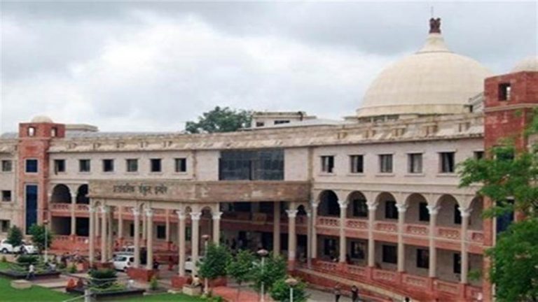 4 साल की बच्ची के लिवर ट्रांसप्लांट के लिए आयुष्मान योजना बनी मददगार