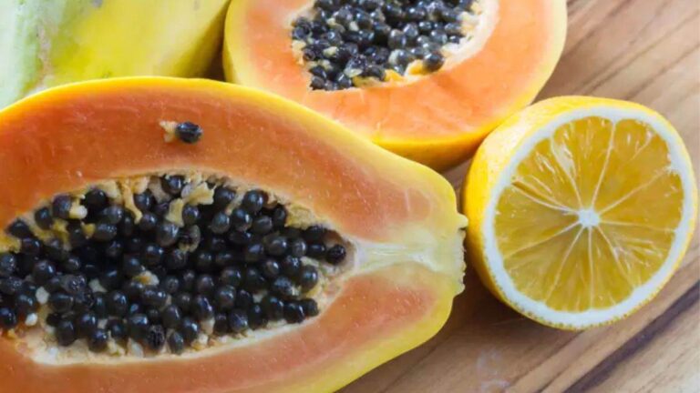 नींबू के साथ न करे इस फल का सेवन, हो सकती है फूड पॉइजनिंग