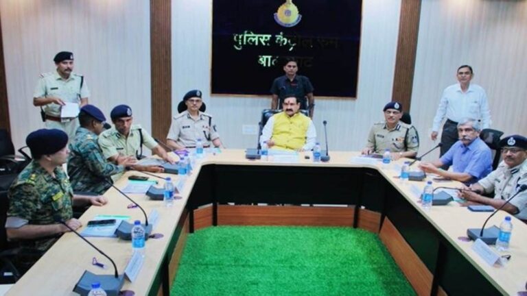 गृहमंत्री नरोत्तम मिश्रा ने नक्सलियों को लेकर दी ये चेतावनी