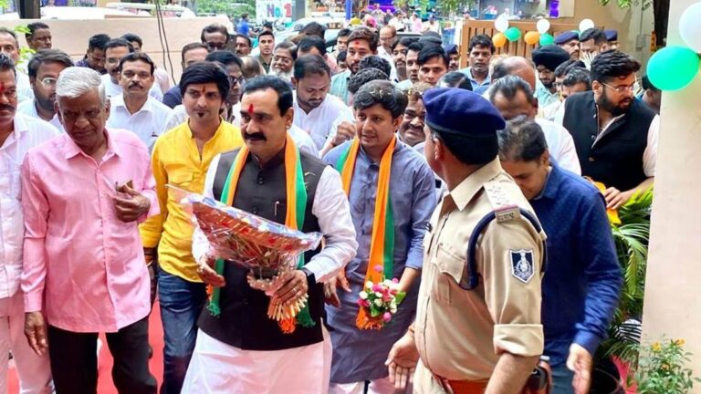 गृहमंत्री नरोत्तम मिश्रा ने जिले में तबादलों को लेकर मांगी सूची