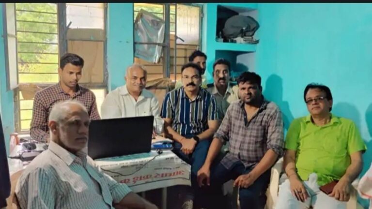 लोकायुक्त की बड़ी कार्रवाई, राजस्व निरीक्षक को 7 हजार लेते पकड़ा