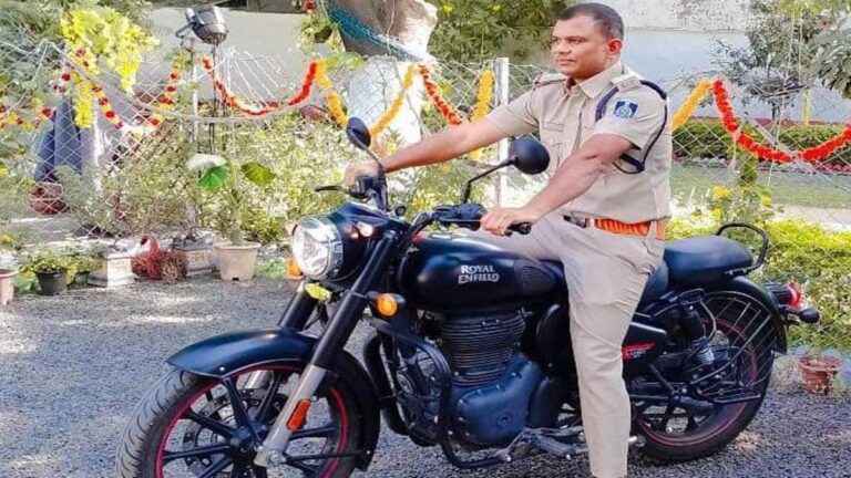 शव निकालने के दौरान नदी में डूबे से टीआई की मौत