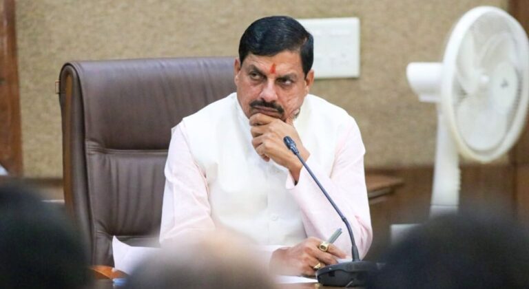 लाड़ली बहनाओं के लिए कर्ज लेगी मोहन सरकार, 3 लाख 75 हजार 578 करोड़ रुपए हुआ कर्ज