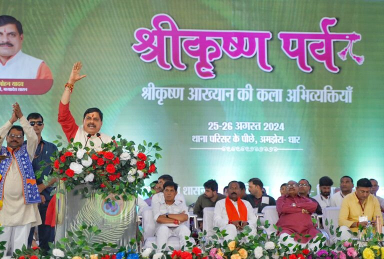 कांग्रेस पत्थरबाजों की फौज इकट्ठा कराएगी, कांग्रेस और नेशनल कांफ्रेंस के गठबंधन पर बोले मोहन