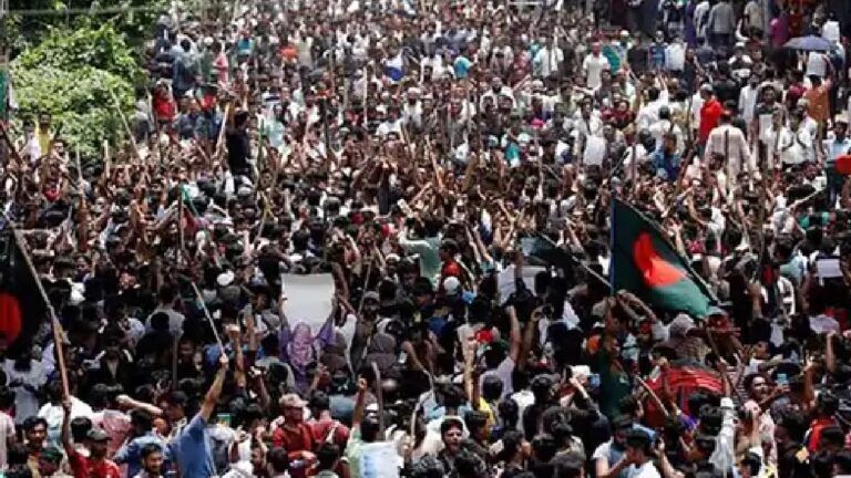 दे साल, दो तख्तापलट, दो पड़ोसी देश: श्रीलंका से बांग्लादेश तक सत्ता की उथल-पुथल