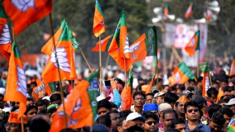 सहकारी समितियों को संभालेंगे बीजेपी नेता, प्रशासकों की होगी रवानगी