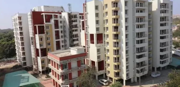 सरकार ने झुग्गियों के बदले दिए फ्लैट, मालिकों ने उन्हें किराए पर दे दिया, अब होगी कार्रवाई