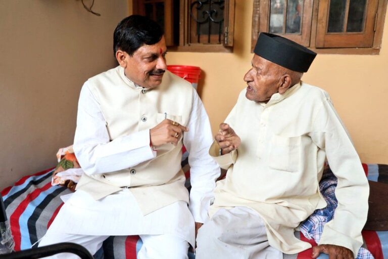 सीएम डॉ मोहन यादव के पिता का निधन, 100 वर्ष की उम्र में ली अंतिम सांस