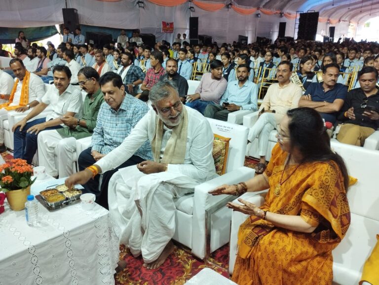 पंचायत मंत्री ने गणपति महोत्सव में बच्चों के संस्कार और शिक्षा पर दिया जोर