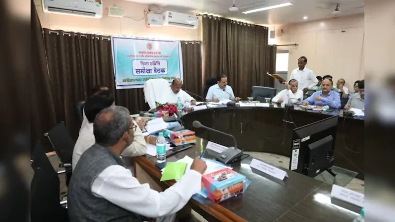 केंद्रीय मंत्री की बैठक में नहीं पहुंचे विधायक, फोन कॉल का भी नहीं दिया जवाब