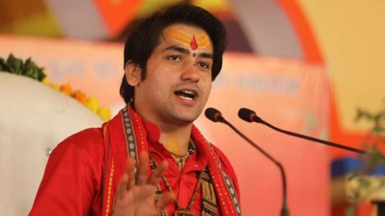 कांग्रेस नेता के बयान पर ये क्या बोले धीरेंद्र कृष्ण शास्त्री