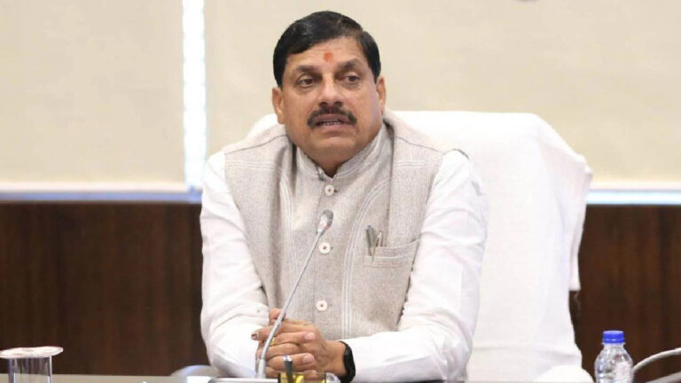 CM मोहन की कड़ी चेतावनी, काम न करने वाले अधिकारी रातों-रात हटेंगे