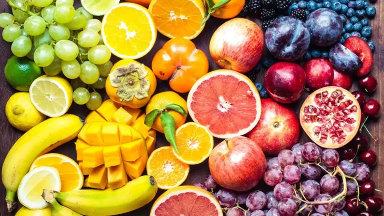 यह फल करते हैं मदद, फिटनेस प्रेमी इन्हें अपनी डाइट में अवश्य करें शामिल