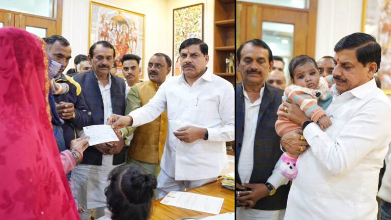 नक्सली हमले में शहीद जवान के परिवार को CM से मिली सहायता
