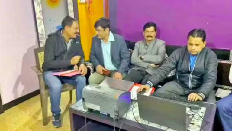 असिस्टेंट मैनेजर के ठिकानों पर लोकायुक्त का छापा, करोड़ों की संपत्ति बरामद