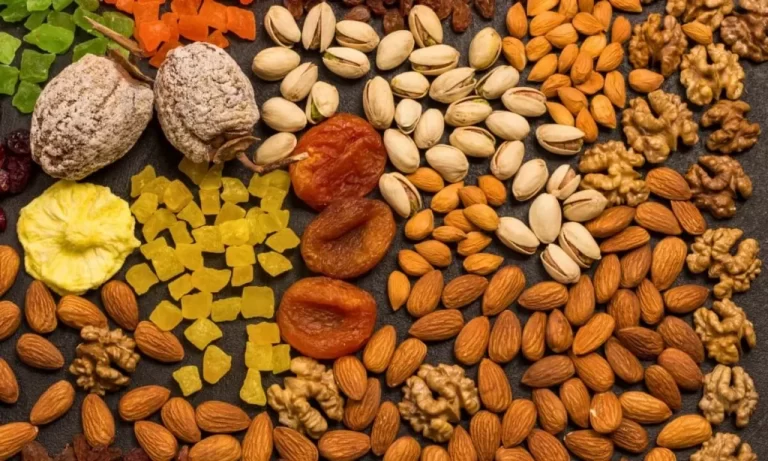 एक मुट्ठी ड्राई फ्रूट्स से 17 प्रकार के कैंसर से बचाव, रिसर्च में हुआ खुलासा