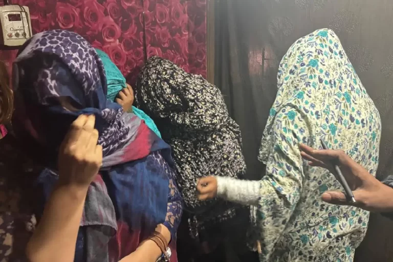 भोपाल में 15 स्पा सेंटरों पर छापा, 35 लड़कियां 33 लड़के पकड़े गए