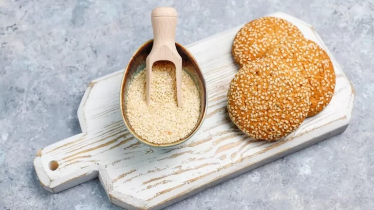 सेहत के लिए फायदेमंद है सफेद तिल, इन तरीकों से डाइट में करें शामिल