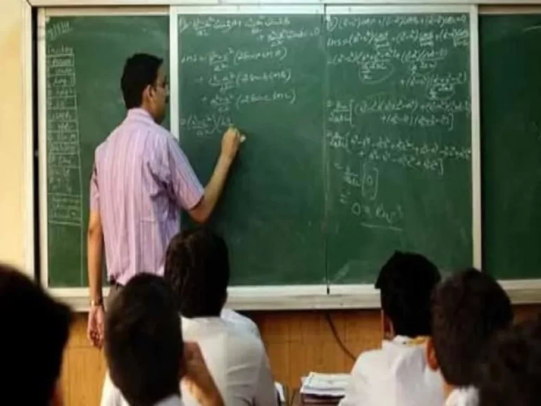 बोर्ड परीक्षा के चलते MP में शिक्षकों की छुट्टी रद्द, महाकुंभ जाना मुश्किल