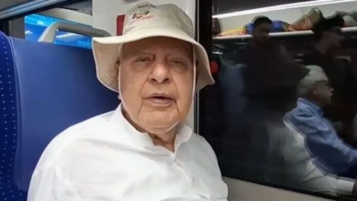 राजनीति से हटकर भक्ति की राह पर Farooq Abdullah – माता के दरबार में मांगी खास दुआ