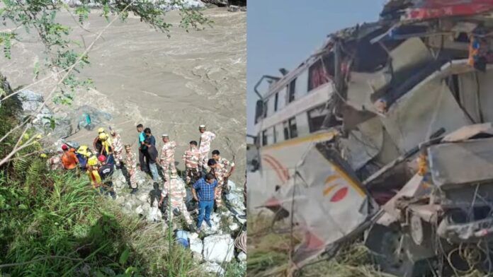 Rudraprayag Bus Accident: चारधाम यात्रा बना मातम का सफर, ट्रक की टक्कर ने बदरीनाथ जाने वाली बस को नदी में डुबोया