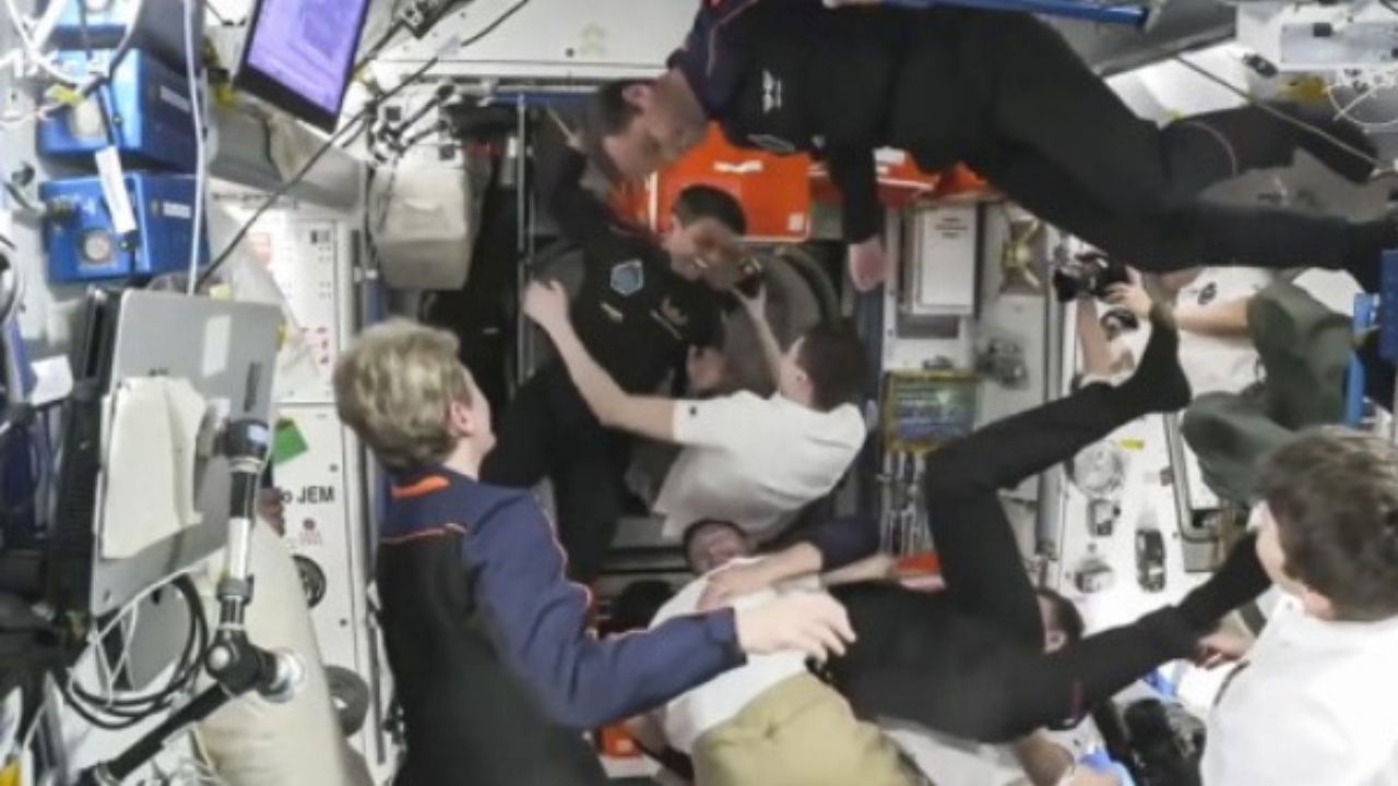 Axiom-4 Mission: 41 साल बाद फिर चमका तिरंगा अंतरिक्ष में, शुभांशु का पहला संदेश सुनकर भावुक हो जाएंगे