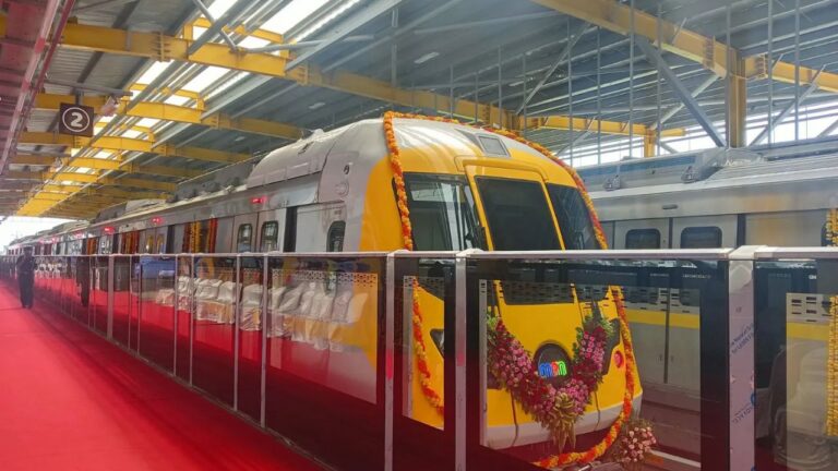 MP News: आज से इंदौर मेट्रो में टिकट अनिवार्य! जॉय राइड वीक का अंत, 3 महीने तक मिलेगा खास डिस्काउंट ऑफर