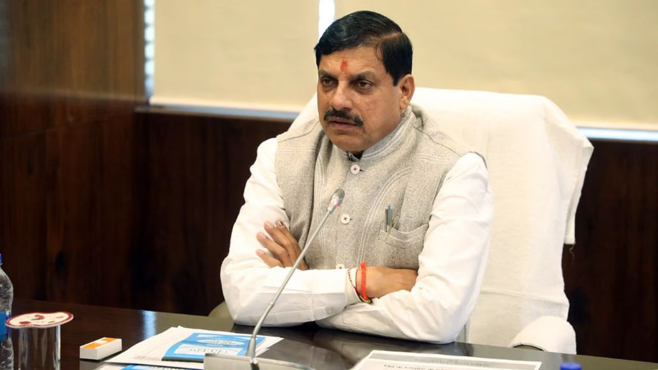 MP Ladli Behna Yojana: सीएम मोहन यादव का ऐलान! दीपावली पर मिलेगा लाड़ली बहनों को तोहफा डेढ़ हजार रुपये की घोषणा
