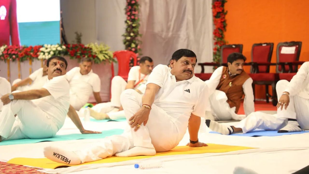 International Yoga Day: योग बना भारत का वैश्विक तोहफा! मोहन यादव बोले– योग है परम चेतना से जुड़ने का मार्ग