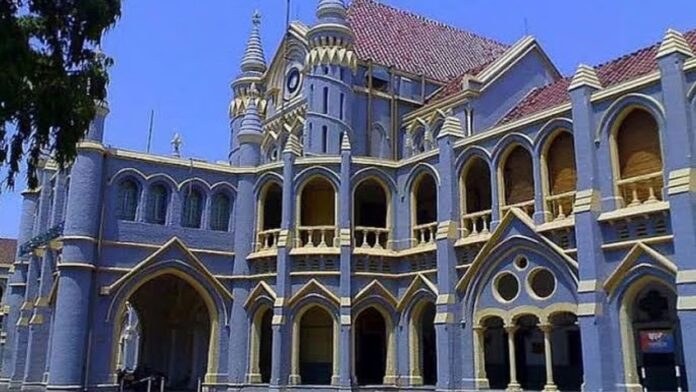 MP News: बेटी के लिए कोर्ट से मिली छूट, विदेश जा सकेंगे जीतू पटवारी! लेकिन क्या छिपी है कोई सियासी चाल?