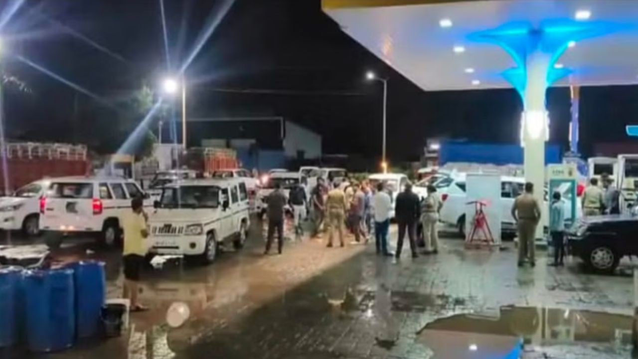 MP News: सीएम के काफिले में भरा नकली डीजल! मिलावटी डीजल ने मचाई हड़कंप, पेट्रोल पंप सील