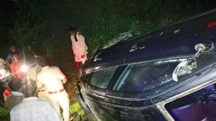 MP News: ग्वालियर में तेज रफ्तार कार ने कांवड़ियों को रौंदा! 4 की दर्दनाक मौत, चालक फरार